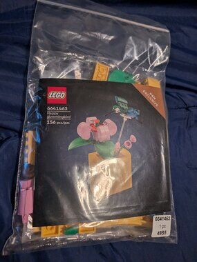 New Happy Hummingbird Lego Barnes & Noble- Limited Edition 156 Pcs - SEALED